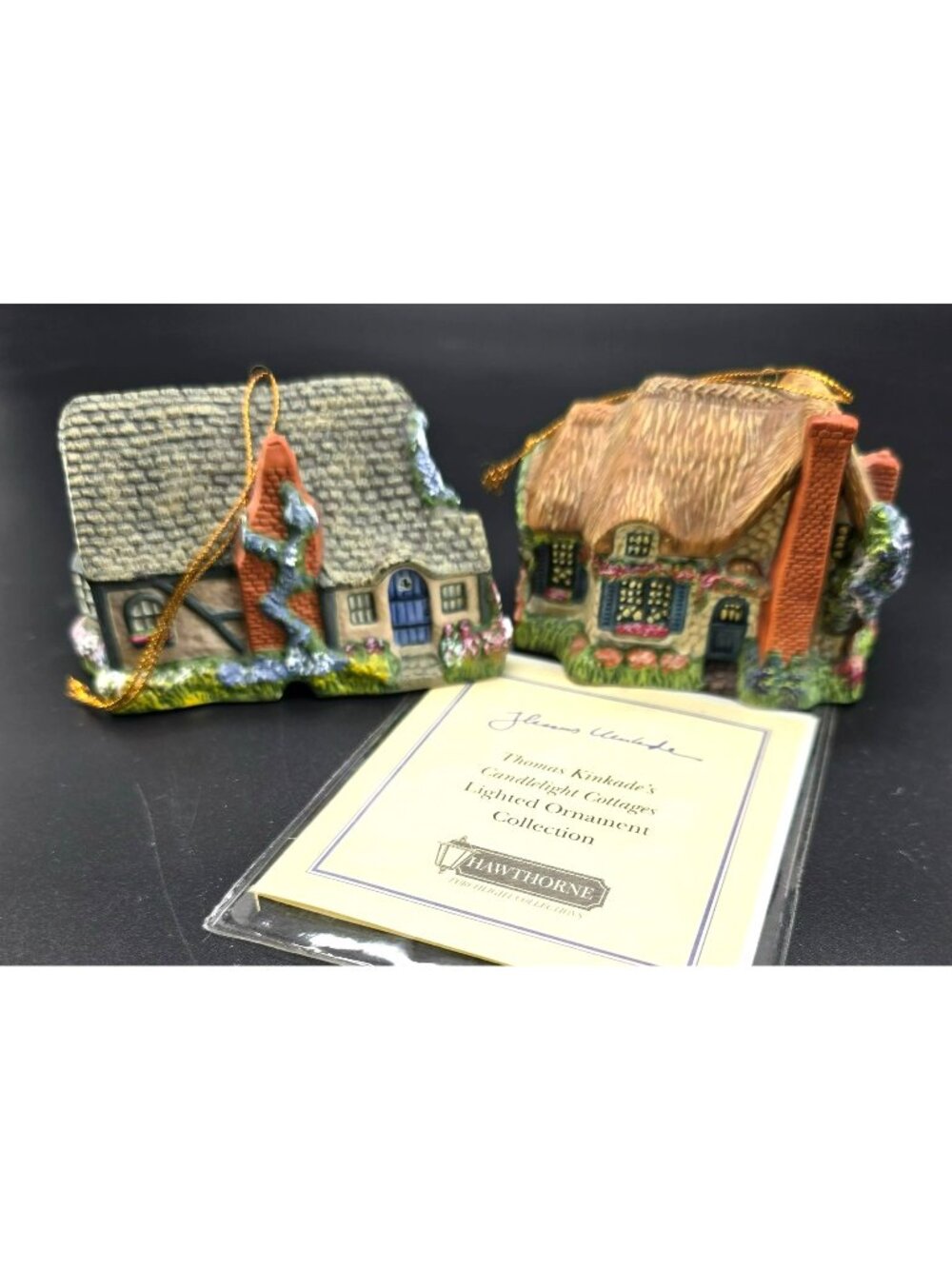 Thomas Kinkades Candlelight Cottages Lighted Ornament Collection JE3834